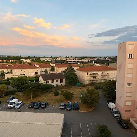 Elegant T3-bedroom Balcony & View Air Conditioning Appartamento